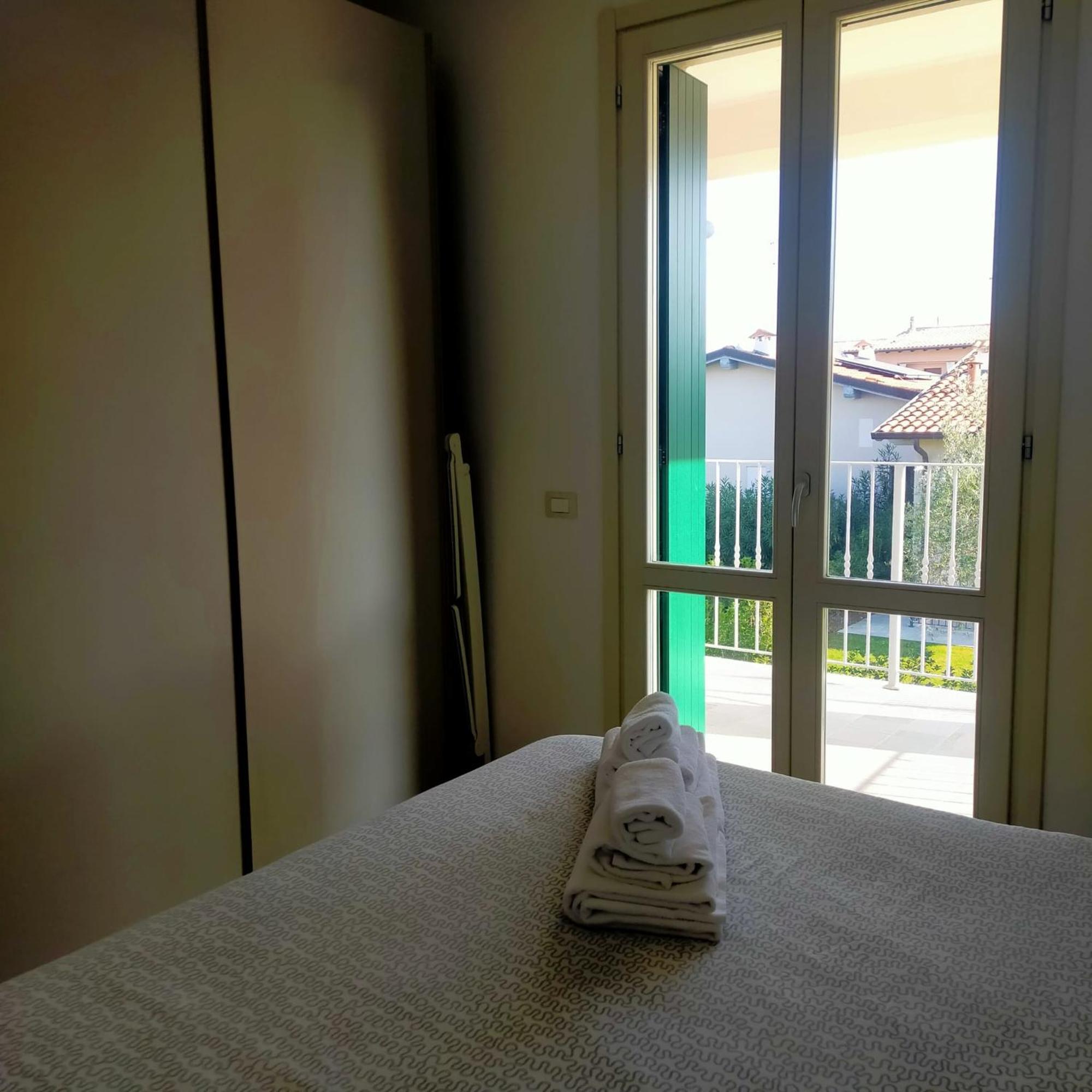 Residence Fiore Rosso Sirmione Chambre photo