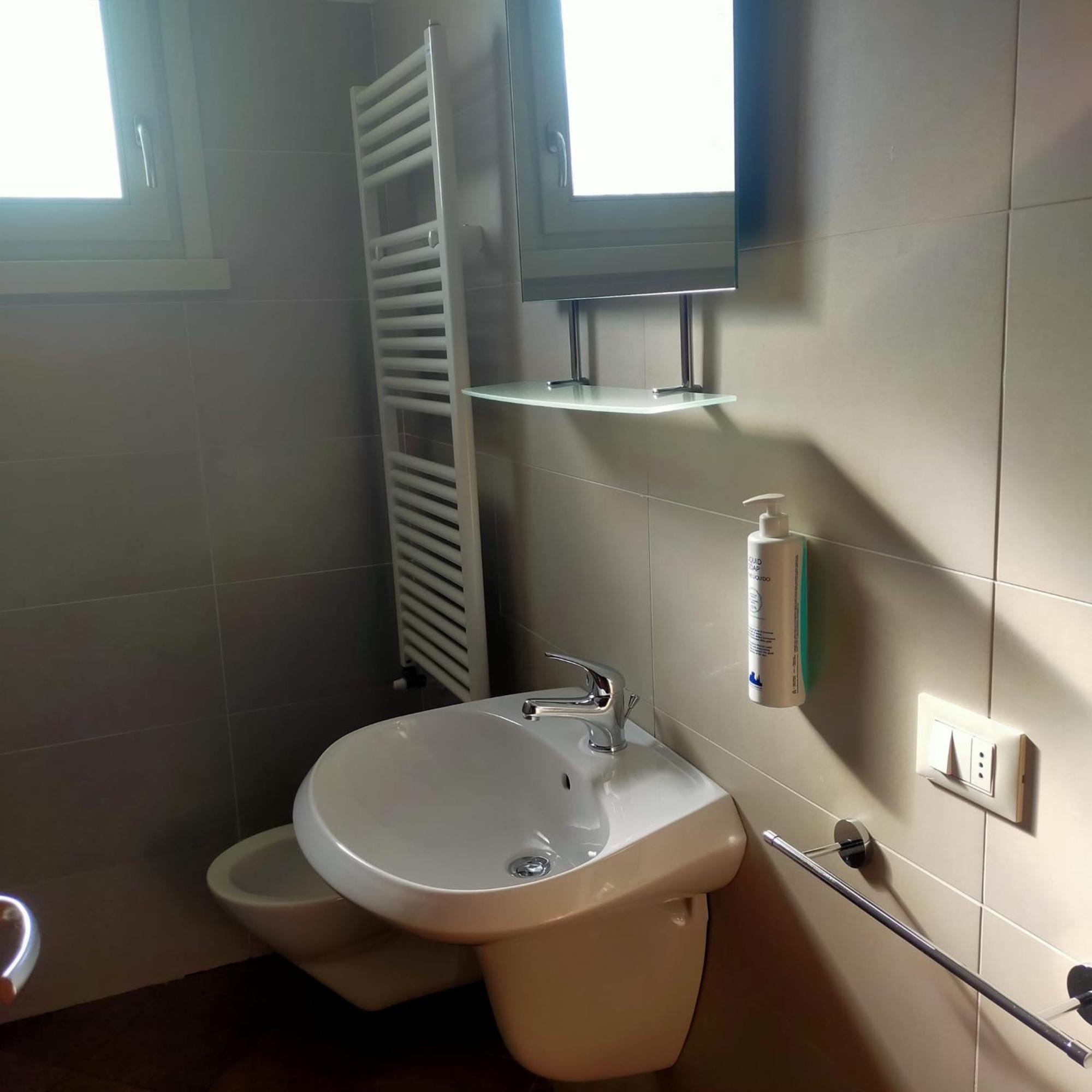 Residence Fiore Rosso Sirmione Chambre photo